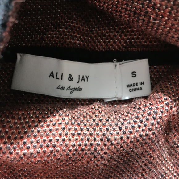 Ali & Jay turtle/mock sweater (women, s, flower print) - Picture 4 of 4